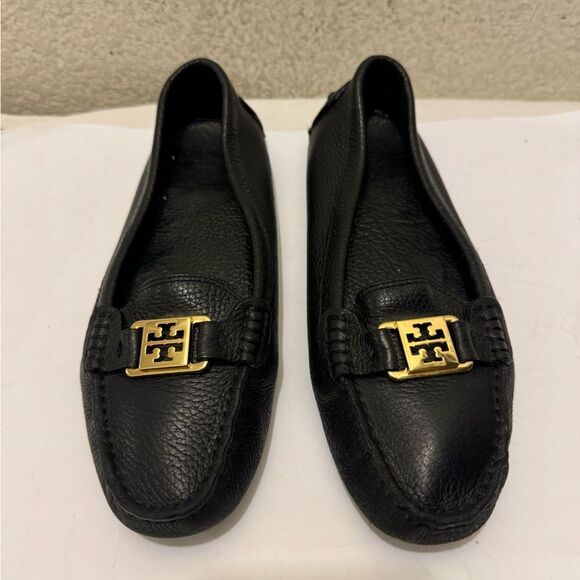 Tory Burch Black Leather Loafers with Gold Accent main image 7